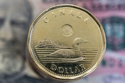 'They asked too much': Canadian dollar slides as Ottawa and Washington head for all-out trade war