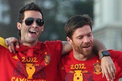 Arbeloa v Alonso: Benitez on his former players turned managers