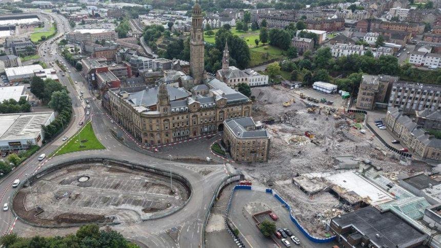 Swinney visits 'crisis' towns asking for help after 1,500 job losses