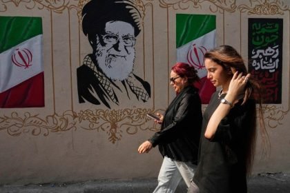 Iran warns of a harsh response to anticipated US sanctions and other Middle East news