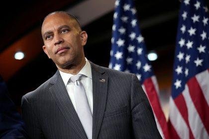 Backlash After Hakeem Jeffries Holds Private Meeting With Jared Kushner Ahead of Midterms