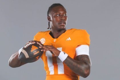 Sources: True freshman Brandon wins Vols' QB job
